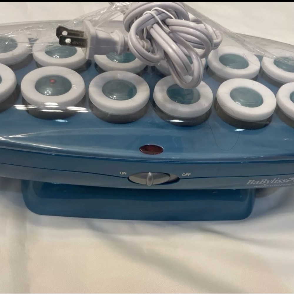 BaByliss Nano Titanium Hair Rollers - Blue and White - Picture 3 of 3